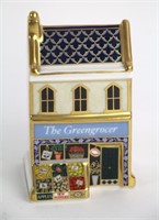 ROYAL CROWN DERBY PAPERWEIGHT "THE GREENGROCER"