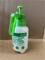 Handheld Pressure Sprayer 2.3 Pints