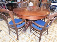 Dinning Table and 4 Chairs Claw Foot Table with