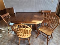 Oak Kitchen Table with 1 leaf 3 Oakwood Chairs and