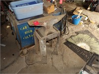 Large anvil on steel stand