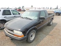2003 Chevrolet S-10 Extra Cab Pickup Truck