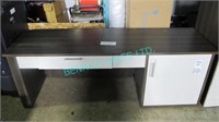 1X,"NEW" TRADITIONAL STYLE DESK