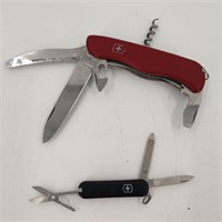 Lot of 2 Swiss Army Knife's