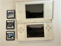 NINTENDO DS VIDEO GAME SYSTEM W 3 GAMES