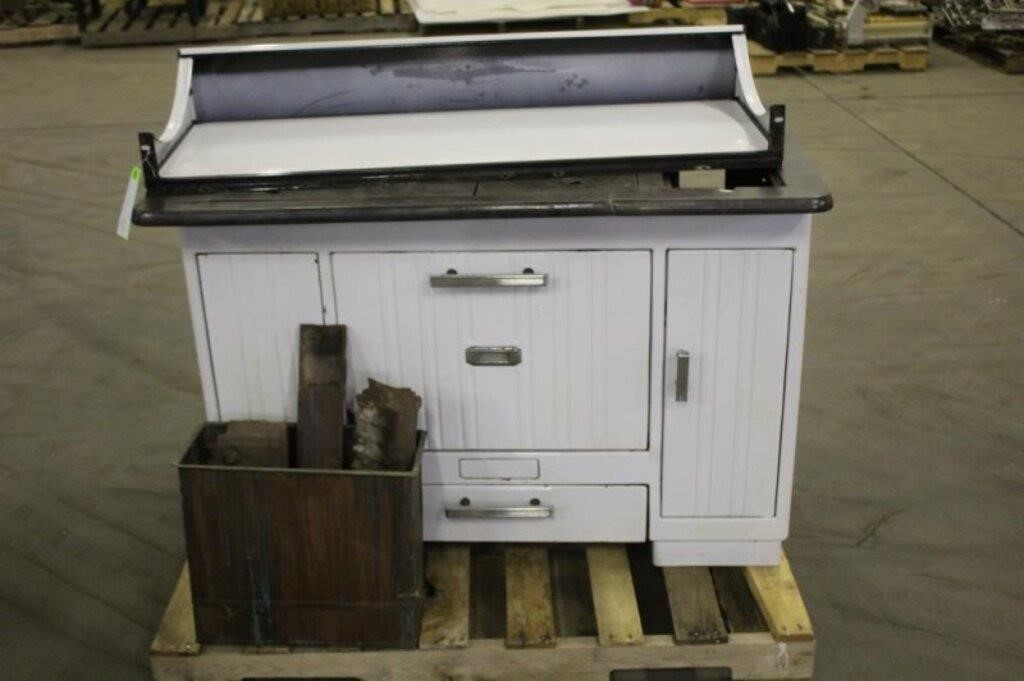 Vintage Kalamazoo Wood Cook Stove (4) Burner&Warme