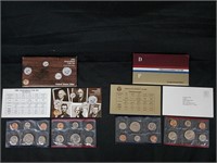 U S.MINT 1985 & 1984 UNCIRCULATED COIN SETS