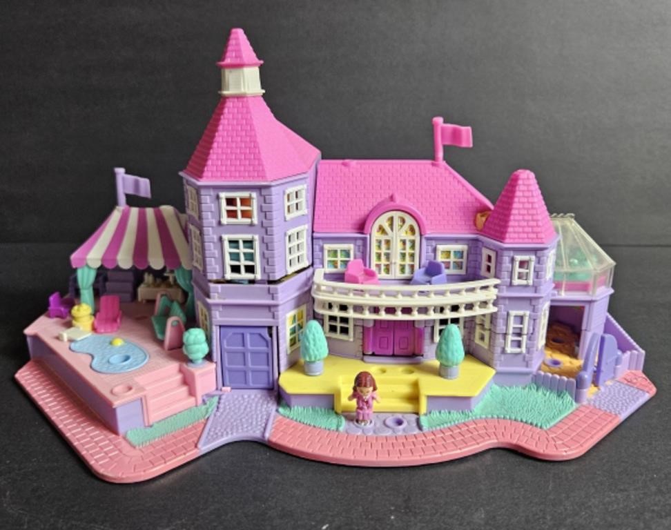 Polly Pocket Magical Mansion - Lights Up