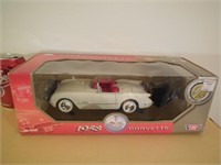 Motor Max 1958 Chevrolet Corvette 1:18 Die Cast