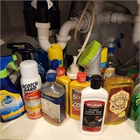 Contents of Cabinet: Cleaning & Paper Towels