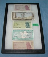 Group of vintage World currency