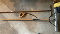 Metal rake- 24 inch floor squeegee - Fiskars hand