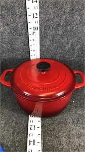 cast iron kettle w/lid