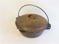 Cast Iron Dutch Oven No 8, Unmarked-11" Dia x 5"T