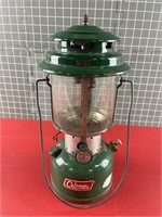 1973 COLEMAN LANTERN W/ ORIGINAL GLASS