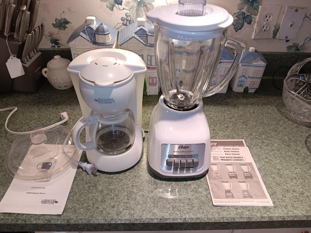 2 pieces, coffee Maker and blender.