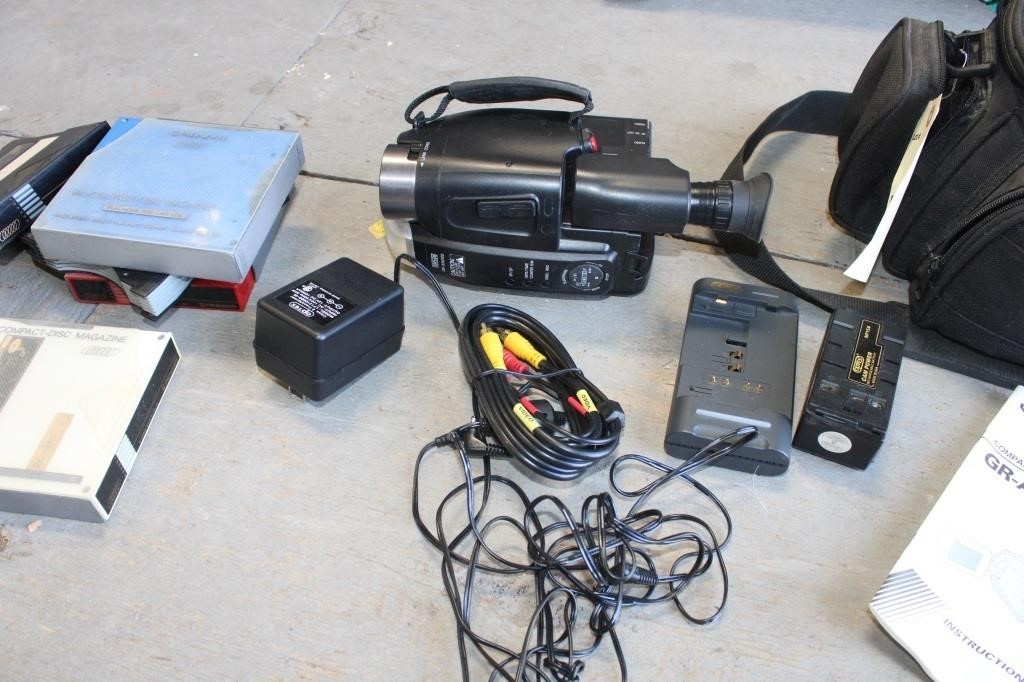 JVC Video Camera & Nintendo/ Wii