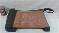 Massicot - Paper cutter