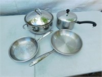 3 Cooks pans + 1 Farberware sauce pan