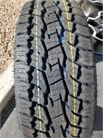 Tire -275/60R20 114T Toyo Open Country A/T