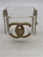 CHANEL CLEAR HINGED BANGLE BRACELET-NOTE