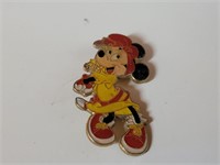 Minnie Mouse pin
