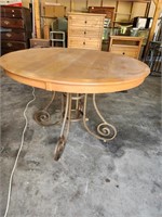 Round Dining Table 29"x42"