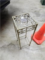 Plant Stand - 8x8x24