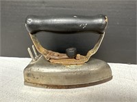 primitive Electric Iron w Curling Iron Heater