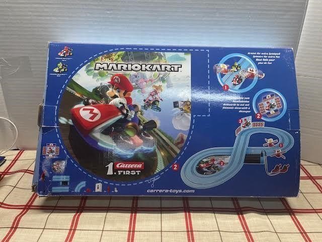 MARIO KART RACE TRACK