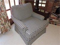 Hickory & White Arm Chair
