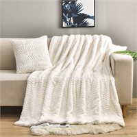 YUSOKI Luxury Double Sided Faux Fur Throw Blanket(