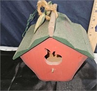 apple birdhouse