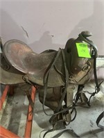 15" Leather Western Saddle - Damaged