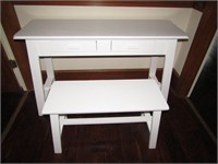 White Desk w/ Bench Like New 30" T x 47" W x 16" D