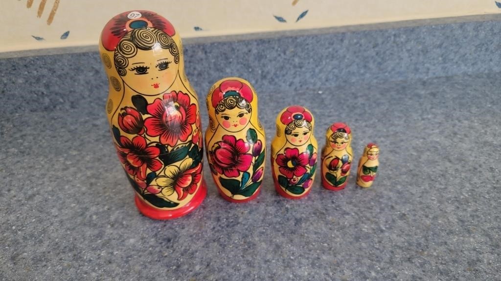 Wood nesting doll