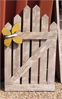 24"x39" Picket Fence Wall Hanging