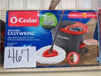 O-Cedar mop set