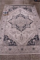 Area Rug 5 Foot by 7.6 Foot