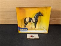 Breyer Pinto horse w/ box (not original box)