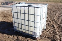 250-Gal Poly Tote in Cage with Valve