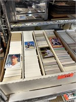 HUGE LOT OF SPORTS CARDS
