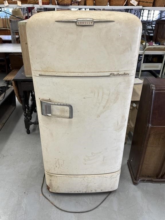 Crosley Vintage Fridge - SC-75