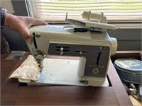 Singer Sewing Machine with desk