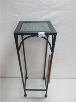 NICE METAL PLANT STAND