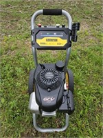 Champion Pressure Washer with Honda engine