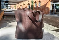 Used Brown leather chocolate shoulder bag,