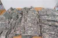 4 Med ,ilitary Pants & 4 Military Med Shirts