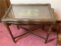 21.5” x 14” x 20” glass top table