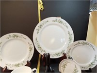 "Garlands of Glory" by Creative Manor Fine China J